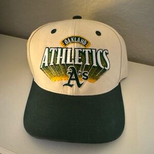 Mitchell & Ness Green and Cream Cap
